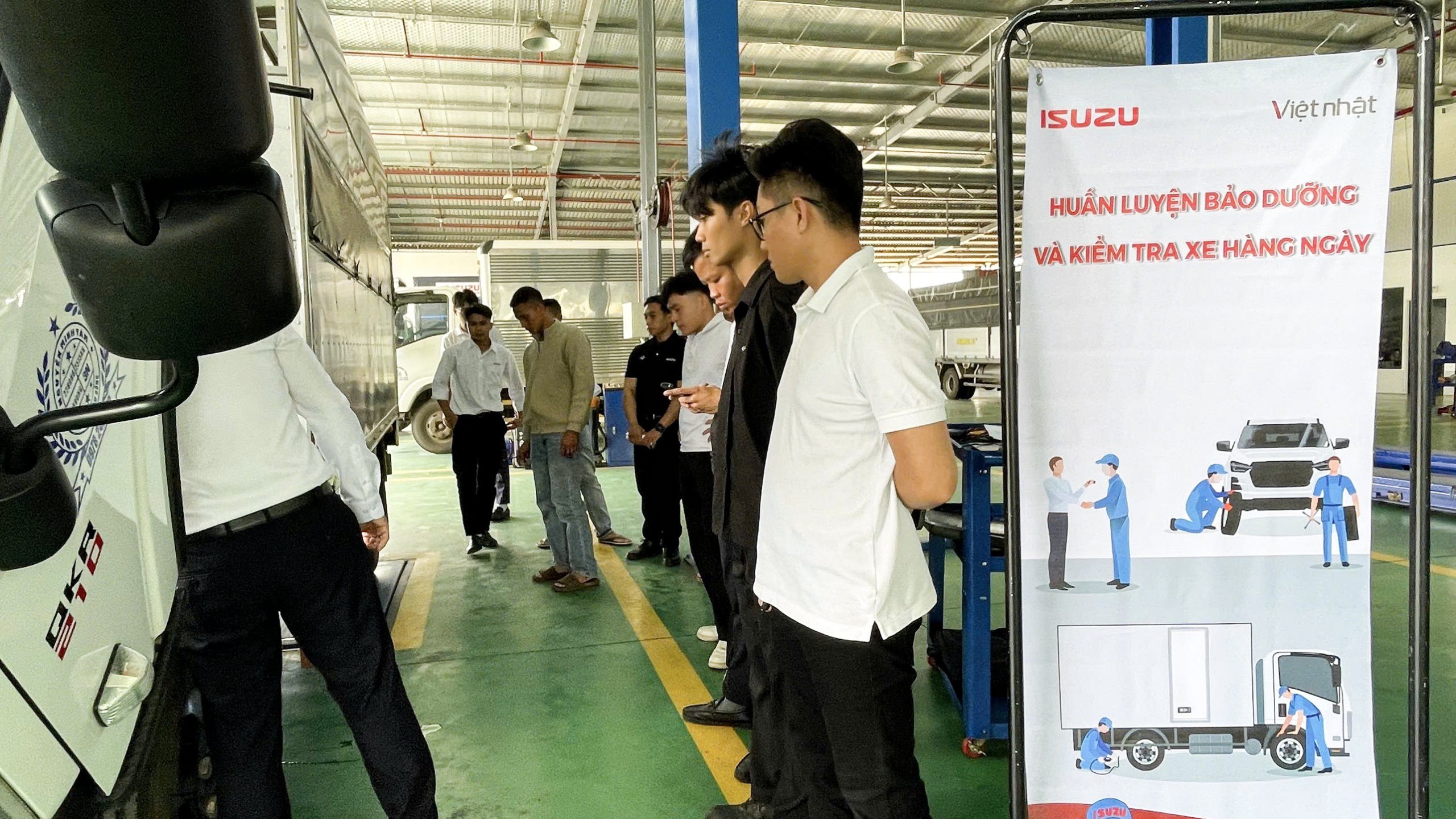 Bảo dưỡng - kiểm tra xe hằng ngày